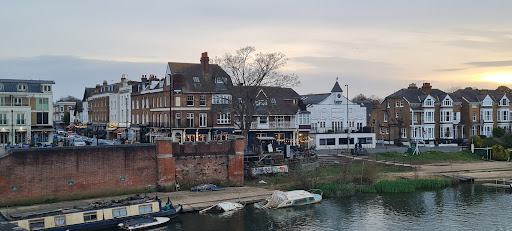 Photo of Mezzet box - Bridge Rd, Molesey, East Molesey KT8 9EU